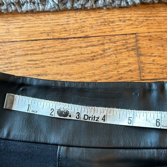 Cabi Miranda Skirt Womens 6 Black Straight Faux Leather Style #3754 - Picture 5 of 10